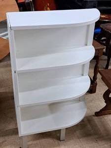 lot 38 image: Display Shelf 4-tier