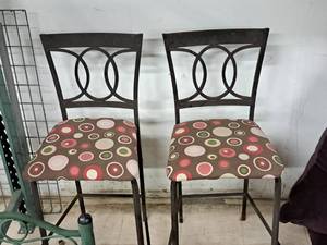 lot 64 image: Lot of (2) Bar Chairs