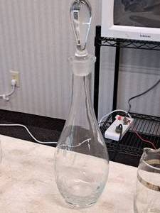 lot 306 image: Lot of (1) 16 Glass Wine Decanter with Stopper