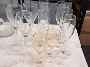 lot 313 image: Lot of (10) Assorted Wine Glasses