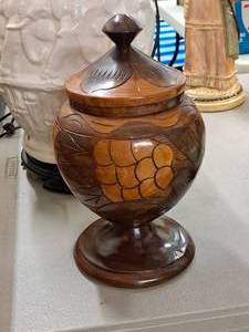 lot 372 image: Wooden Urn
