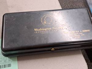 lot 381 image: Collectible Case