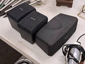 lot 389 image: Lot of (3) Sony Stereo Speakers