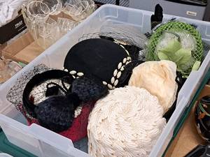 lot 326 image: Lot of (8) Assorted Ladies Fashion Hats
