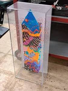 lot 184 image: Commercial Home Dcor Art Display