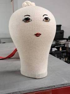 lot 171 image: 9 Styrofoam Head Wig Holder