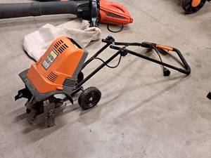 lot 85 image: Remington Garden Wizard 10 Tiller