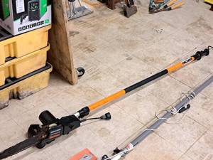 lot 92 image: Remington Branch Wizard PLUS 11 Pole Chainsaw RM1015P