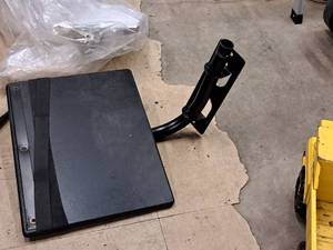 lot 115 image: TV Wall Mount