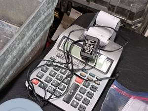 lot 139 image: Casio Electronic 12-digit Adding Machine HR-100TM