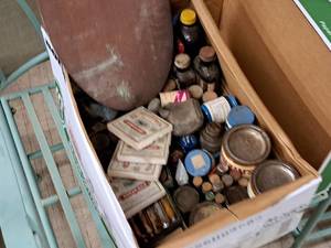 lot 155 image: Vintage Art Supplies - Palette, Paints, Misc.
