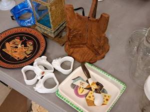 lot 366 image: Lot of (7) Home Dcor - Decorative Plates, Napkin Holders, Small Wood Table