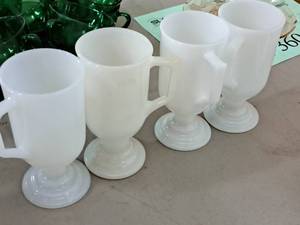 lot 363 image: Lot of (4) 6 Coffee Mugs