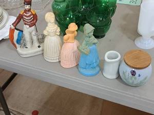 lot 362 image: Lot of (6) Home Dcor - French Soldier Statue, Women in Dress Statues, Pourer, Vase