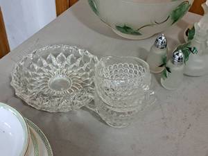 lot 358 image: Lot of (3) Glasswares - Dish, Cups