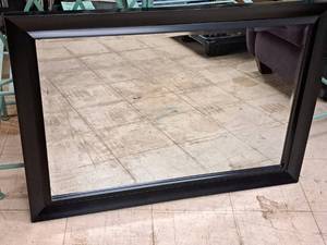 lot 192 image: Framed Wall Mirror