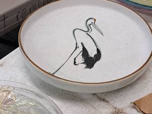 lot 211 image: 8-12 Stork theme Decorative Bird BowlDish