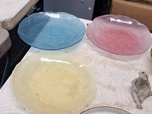 lot 212 image: Lot of (3) 10 Decorative Glass Plates