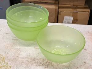 lot 220 image: Lot of (4) Glass Bowls