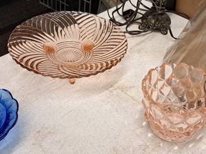 lot 227 image: Lot of (2) Decorative Glasswares