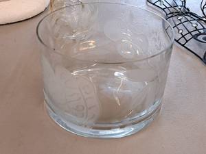 lot 247 image: Glass Bowl