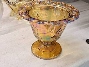 lot 249 image: Decorative Candy Dish