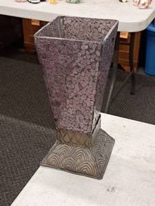 lot 264 image: Decorative Vases