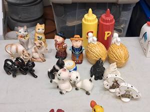 lot 278 image: Lot of (10 sets) Salt & Pepper Shakers