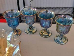 lot 289 image: Lot of (4) Decorative Cups