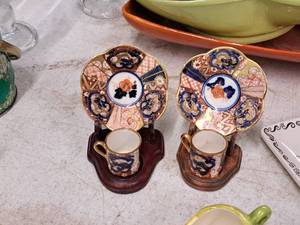 lot 424 image: (2) Collectible Miniature Plate & Cup Set with Wood Display Stand