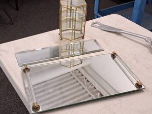 lot 459 image: Lot of (3) Assorted GlassMirrored Displays