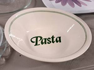 lot 462 image: Pasta theme Serving Bowl