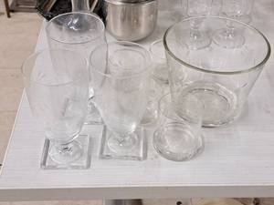 lot 469 image: Assorted Glassware Set 9-piece