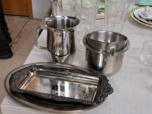 lot 470 image: Lot of (5) Metal Housewares and Kitchenwares - Serving Platters, Pitchers, Serving Vessels
