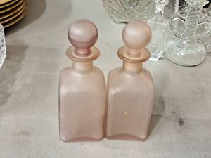 lot 483 image: Lot of (2) Glass Decanters