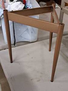 lot 508 image: 3-leg Triangle Table Base