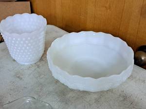 lot 493 image: Milk White Glass Candy Dish, Vase