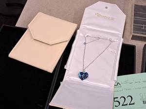 lot 522 image: Whitehale Co Womens Necklace with Jewelry Pouch and Extra Pouch