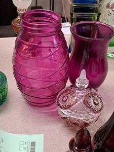 lot 541 image: (2) Purple Glass Vases and (1) Dish