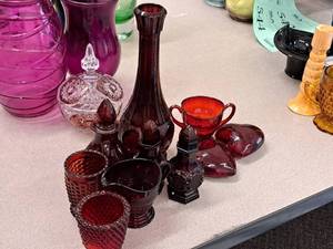 lot 540 image: Lot of (10) Glasswares - Vases, Cups, Decanter, Salt & Pepper Shakers