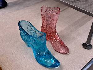 lot 545 image: Lot of (2) Glass Boot Table Dcor