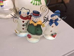 lot 569 image: Lot of (3) Snowman theme Metal Figurines