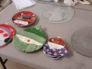 lot 559 image: Lot of (7) ChristmasSnowman theme Platters
