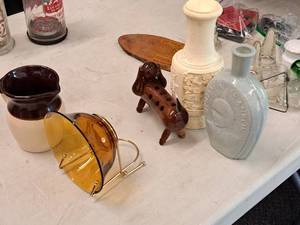lot 457 image: Lot of (5) Home Dcor - Vases, Bowls, Weinerdog Figurine