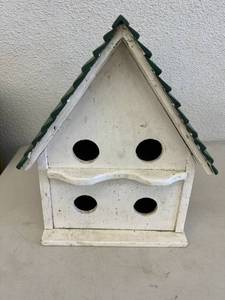 lot 6 image: 2 Story Bird House