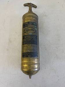 lot 19 image: Brass Fire Extinguisher 