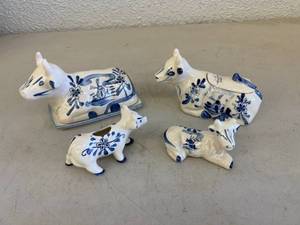 lot 21 image: Cow Kitchen Servers