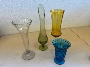 lot 25 image: Glass Vases