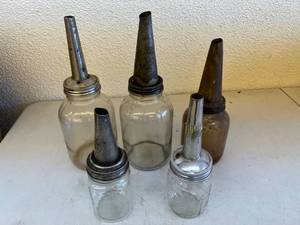 lot 35 image: Oil Cans