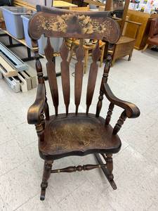 lot 44 image: Rocking Chair